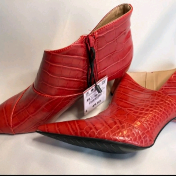 Zara Trafaluc Pointy Toe Red Faux Leather Animal Print Heel Ankle Bootie - Picture 7 of 9
